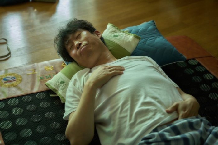 Gs_CjD4bgAAng8u.jpg
