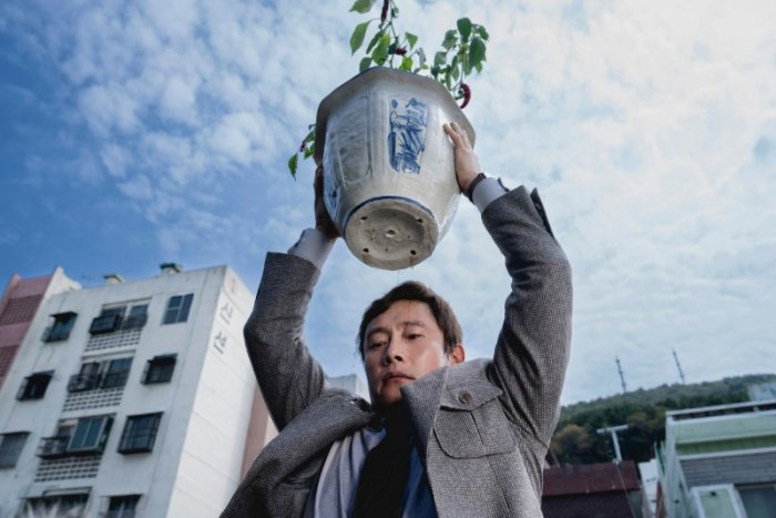 어쩔수가없다 영화.jpg