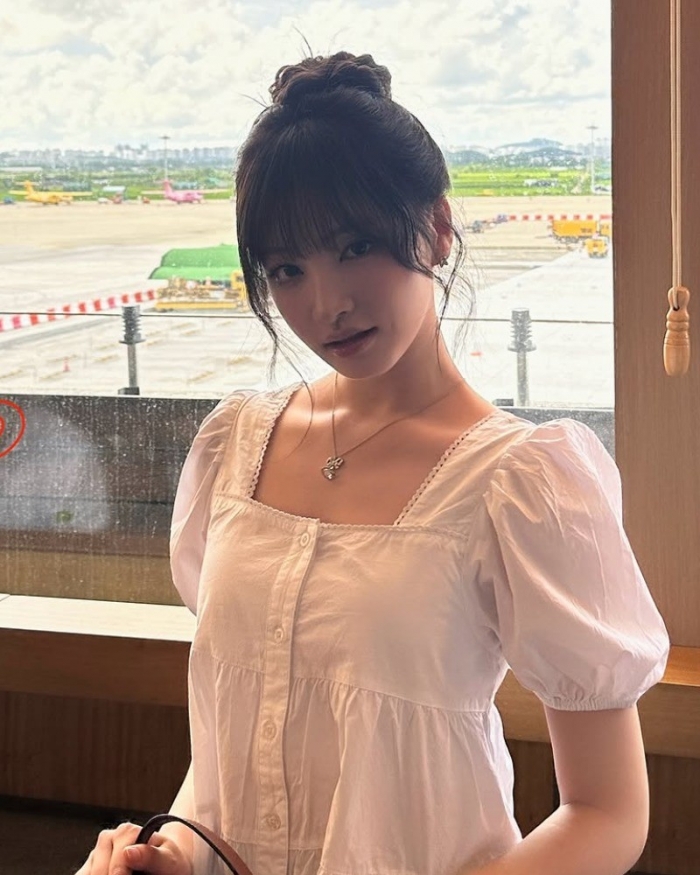 아이브 리즈, 천사 같은 비주얼…"외모 물 올랐다"