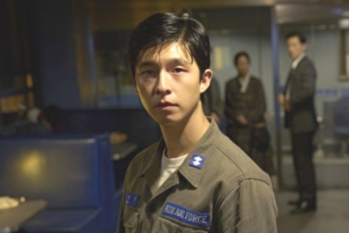 '굿뉴스' 홍경, 캐릭터 몰입 위해 도전한 '이것'은?