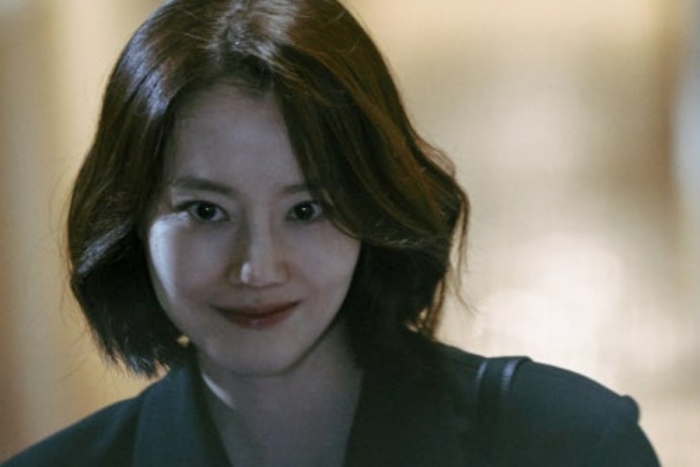 차세대 호러퀸의 등장…'귀시' 문채원, 얼굴 갈아끼우기 대성공