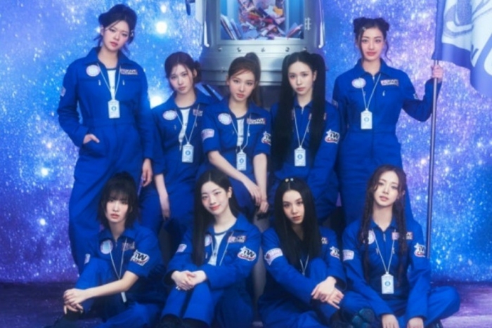 트와이스, 데뷔 10주년 팬미팅 연다…'러브 유니버스' 신호탄