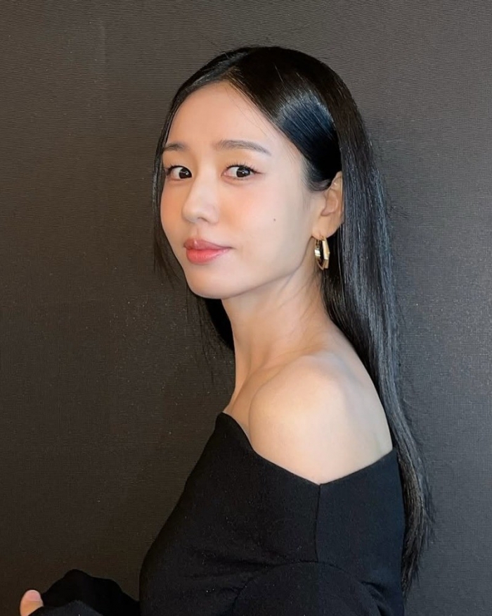 '다 이루어질지니' 안은진, '갓벽'한 어깨라인 세련美 발산