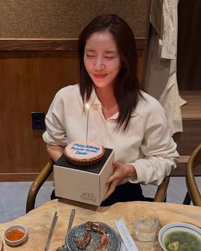 '42세' 손담비, 도시풍 패션 완성…"매일 리즈 갱신"
