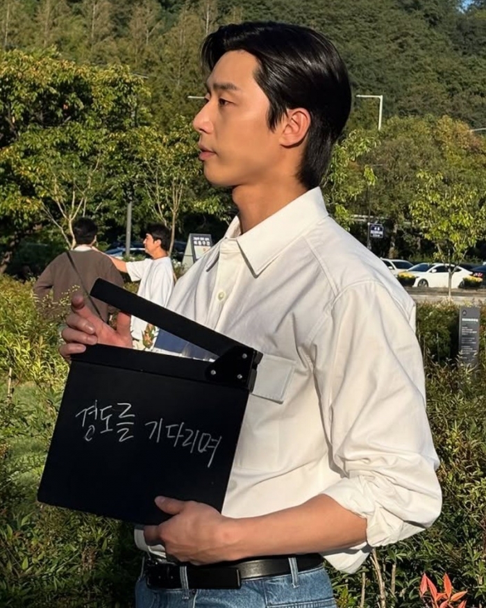 박서준, 막촬 인증…'경도를 기다리며' 앞두고 기대감 UP