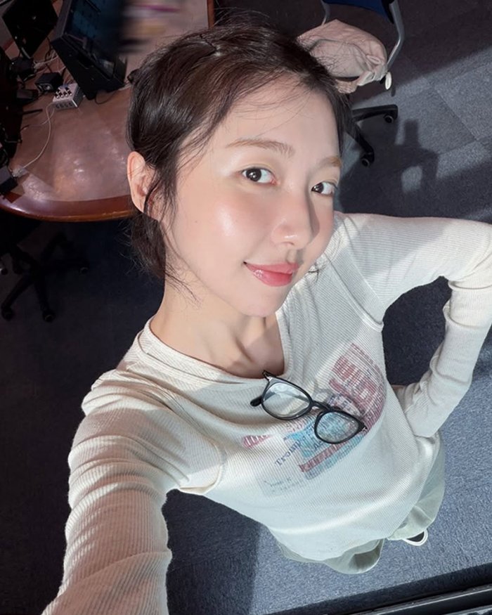 '부세미' 주현영, 라디오 부스에서도 빛나는 'MZ 감성'