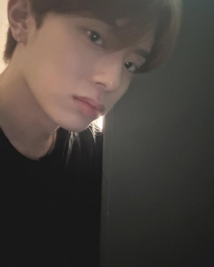 베리베리 강민, 퇴근길 인증샷으로 '남친짤' 완성